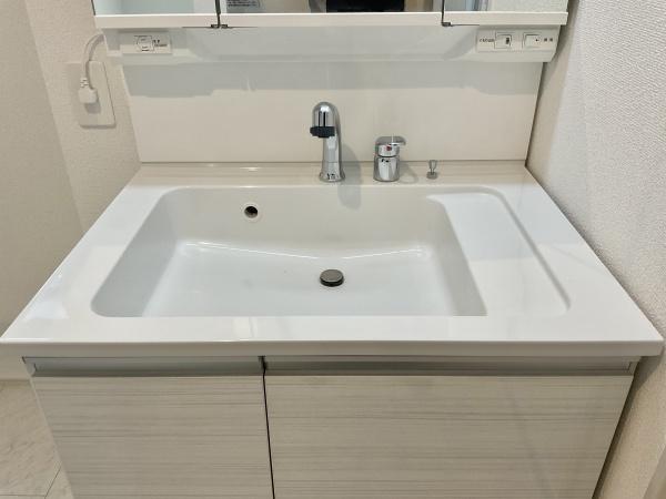四街道市つくし座2丁目　新築戸建て