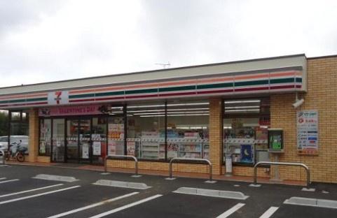 ライフヒルズ鎌取(セブンイレブン千葉鎌取駅前店)