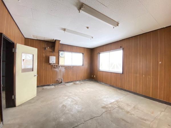 倉庫・事務所　東金市東金