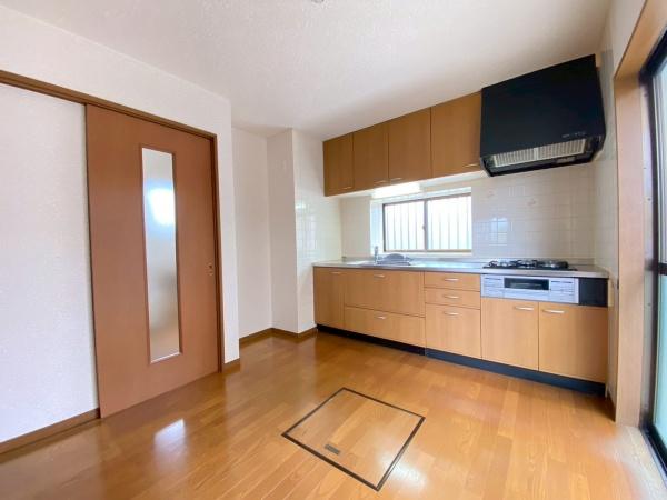 千葉市緑区平山町　中古戸建