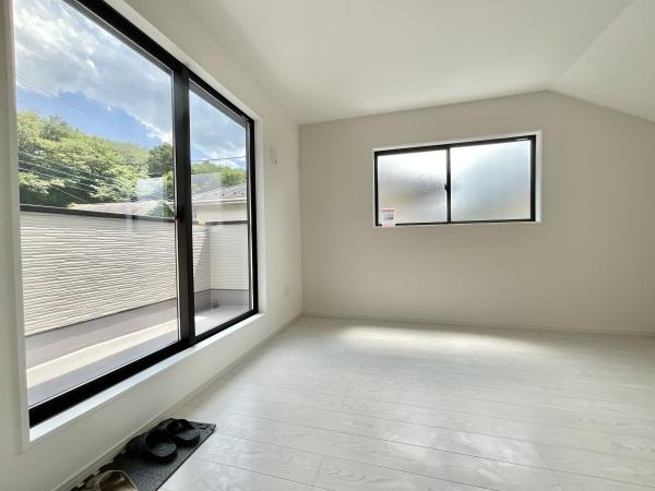 四街道市つくし座2丁目　新築戸建