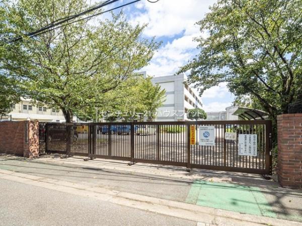 千葉市稲毛区穴川4丁目の新築一戸建(千葉市立轟町中学校)