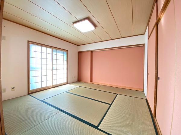 ライブ・アート春の道8号棟