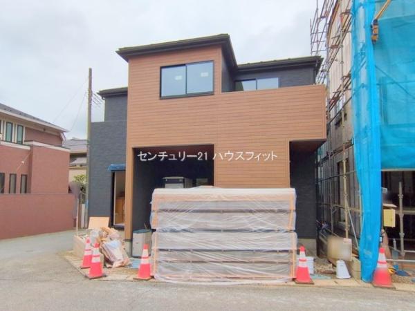 千葉市稲毛区小仲台8丁目　新築戸建