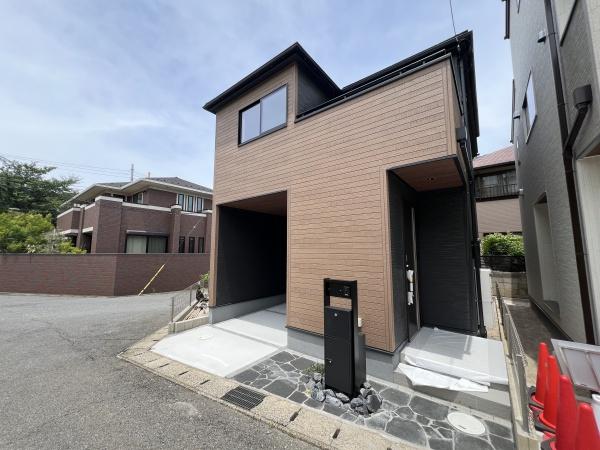 千葉市稲毛区小仲台8丁目　新築戸建