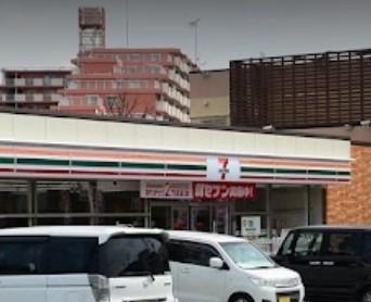 ナイスアーバン千葉(セブンイレブン千葉東寺山町店)