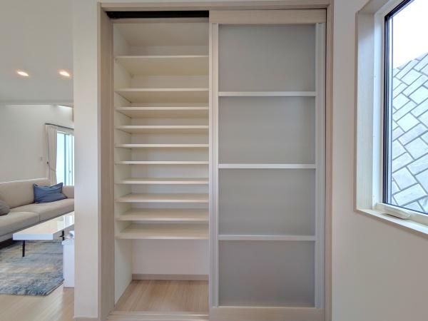 千葉市中央区矢作町 新築戸建(収納)