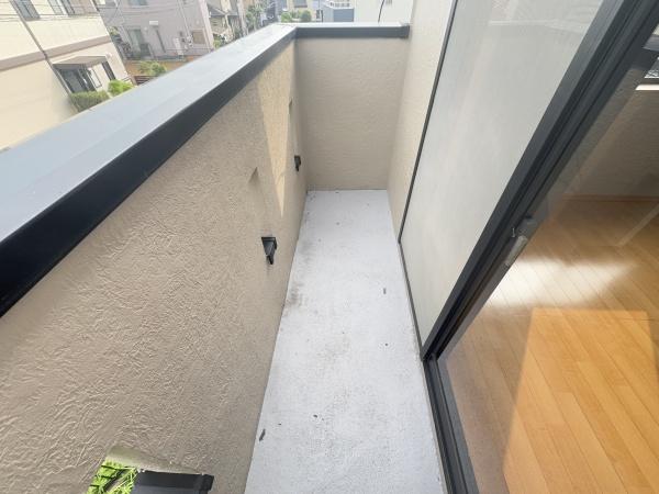 千葉市中央区生実町の中古一戸建て(バルコニー)