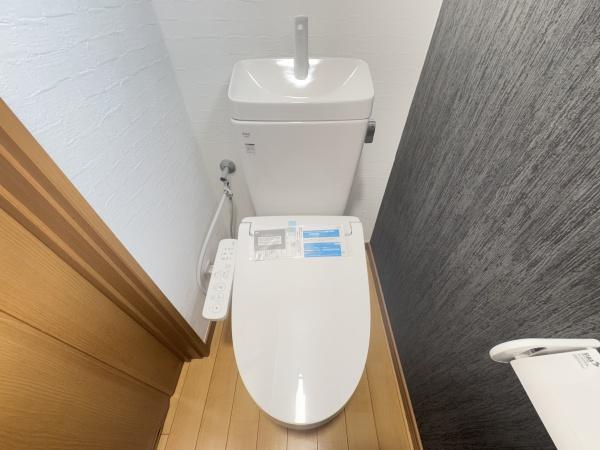 千葉市中央区生実町の中古一戸建て(トイレ)