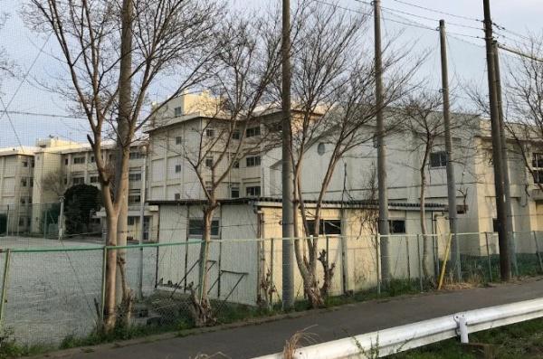 ライオンズガーデン幕張(千葉市立幕張中学校)