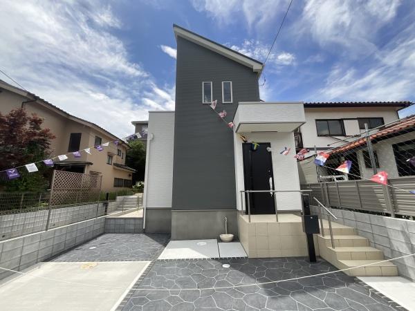 四街道市つくし座2丁目　新築戸建て