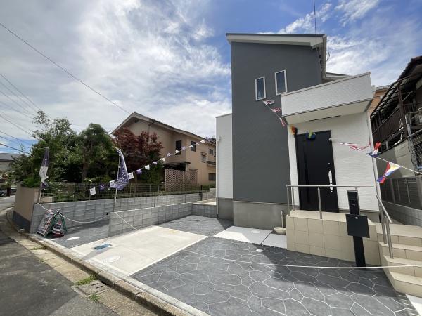 四街道市つくし座2丁目　新築戸建て