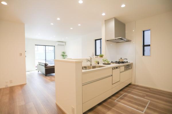 千葉市中央区鶴沢町　新築戸建