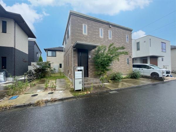 千葉市緑区高田町の中古一戸建て(前面道路含む現地写真)