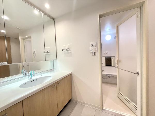 TheNOBUTOHILLSFORESTCOURT