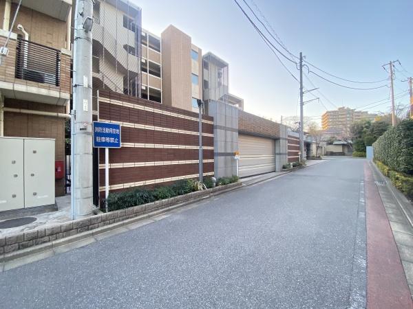 TheNOBUTOHILLSFORESTCOURT