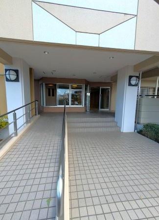 プラザ学園前10号棟
