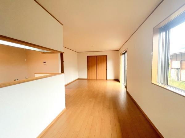 千葉市緑区誉田町1丁目　中古戸建