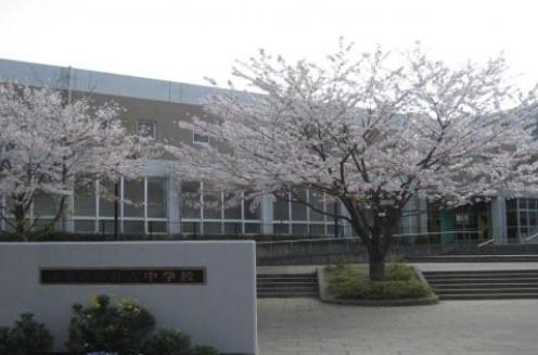 プラザ学園前9号棟(千葉市立有吉中学校)