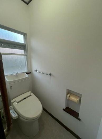 市原市泉台4丁目の中古一戸建て(トイレ)