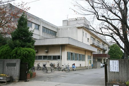ツインエルシティ千葉1番館(千葉市立都賀の台小学校)
