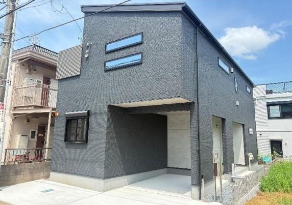 千葉市稲毛区穴川町　新築戸建