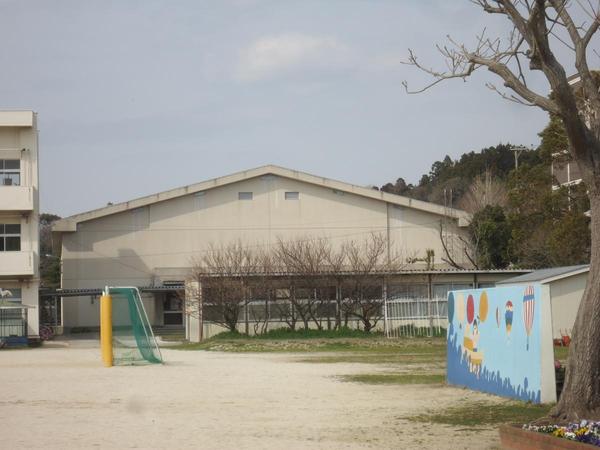 市原市青葉台２丁目の中古一戸建て(市原市立青葉台小学校)