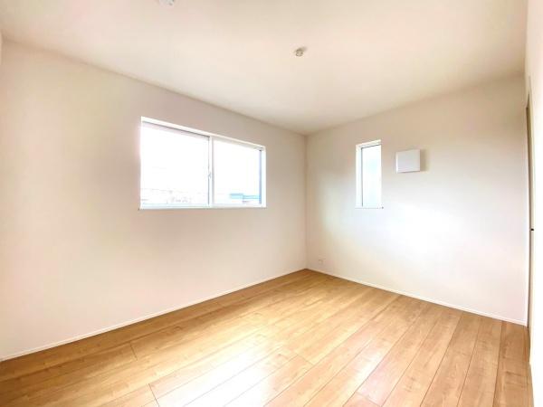 市原市諏訪2丁目　新築戸建