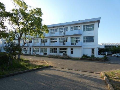 高品ハイツ1号棟(千葉市立みつわ台南小学校)