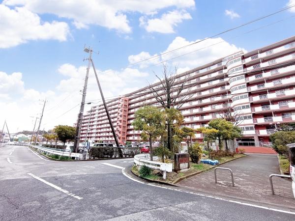 高品ハイツ1号棟