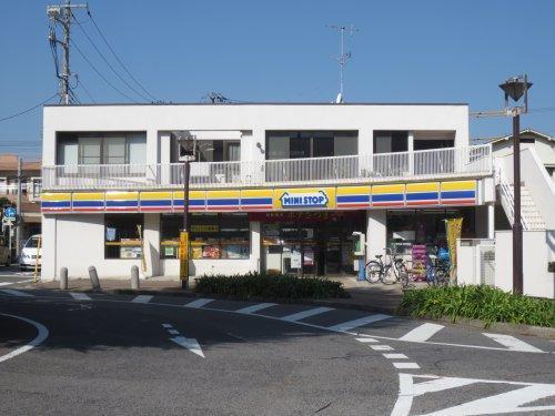 千葉登戸ガーデンハウス(ミニストップみどり台駅前店)