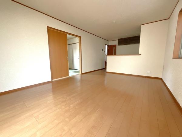 千葉市緑区誉田町1丁目　中古戸建