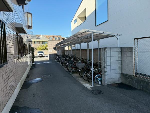 リズ稲毛