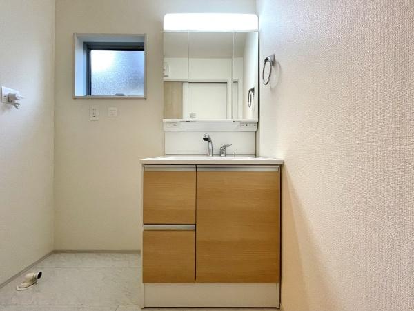 千葉市中央区寒川町3丁目　新築戸建
