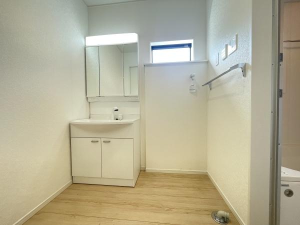 千葉市若葉区小倉町　新築戸建