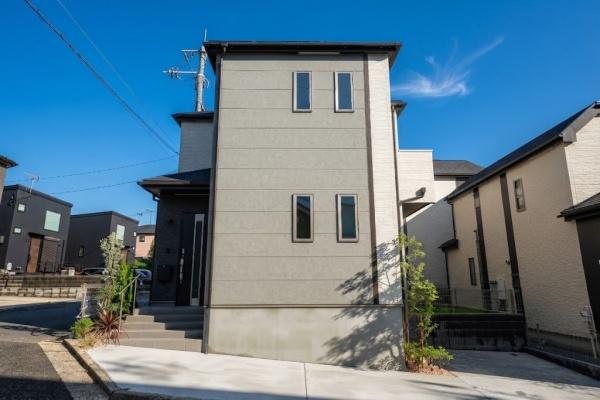 千葉市緑区誉田町1丁目　新築戸建