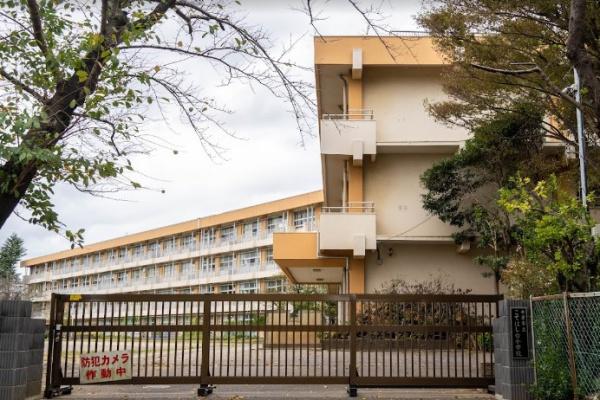千葉市花見川区千種町の中古一戸建て(千葉市立こてはし台小学校)