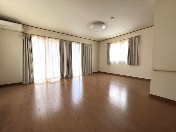 千葉市緑区鎌取町　中古戸建