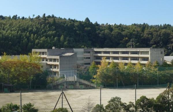 市原市椎の木台１丁目の中古一戸建て(市原市立有秋中学校)