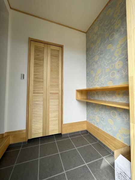 市原市能満の中古一戸建て(玄関)