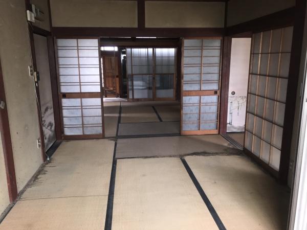 彦根市出路町の中古一戸建て