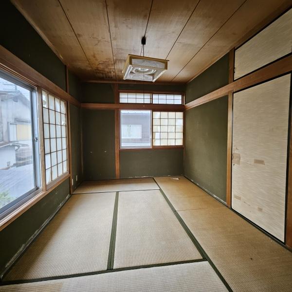 大津市比叡平２丁目の中古一戸建て