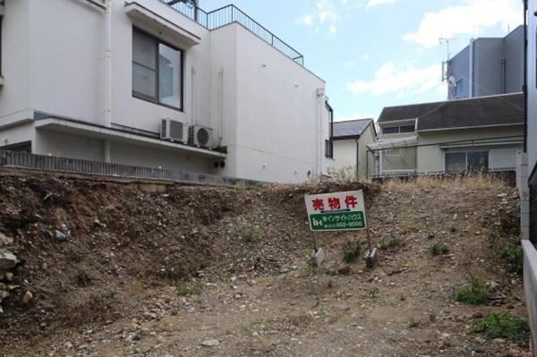 京都市伏見区桃山町泰長老の土地