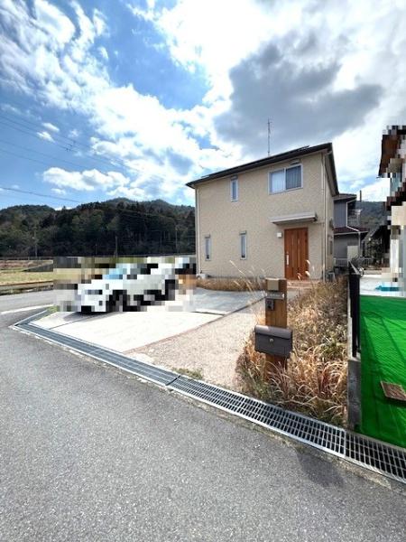 湖南市岩根の中古一戸建