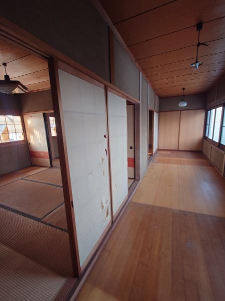 彦根市鳥居本町の中古一戸建て