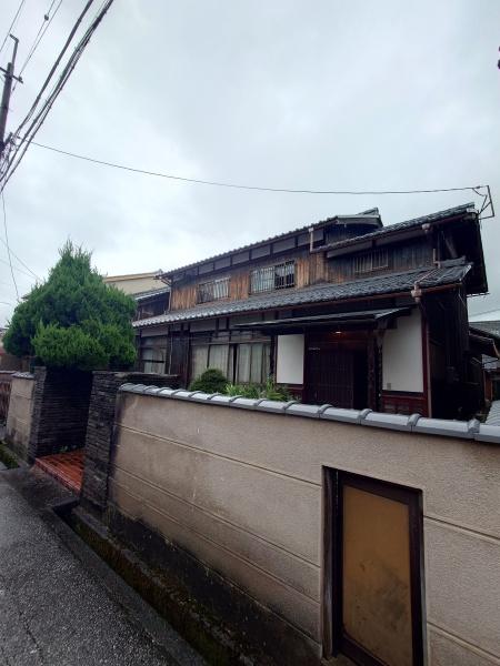 彦根市鳥居本町1681