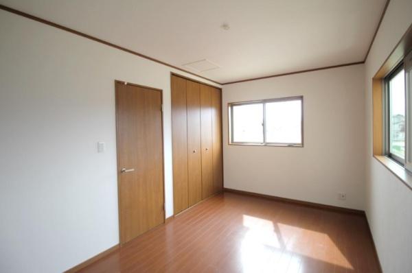 京都市伏見区羽束師鴨川町の中古一戸建て