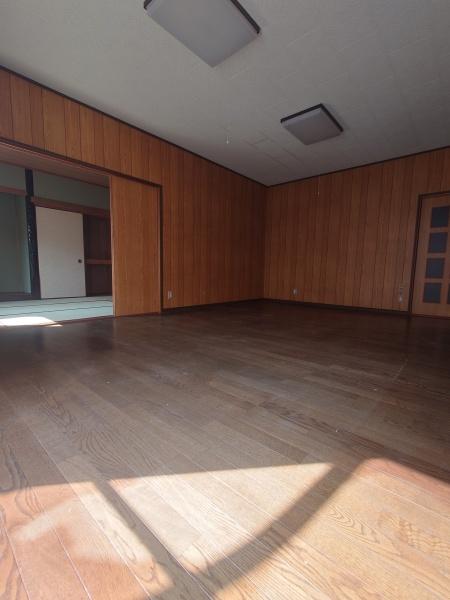 高島市安曇川町西万木の中古一戸建て