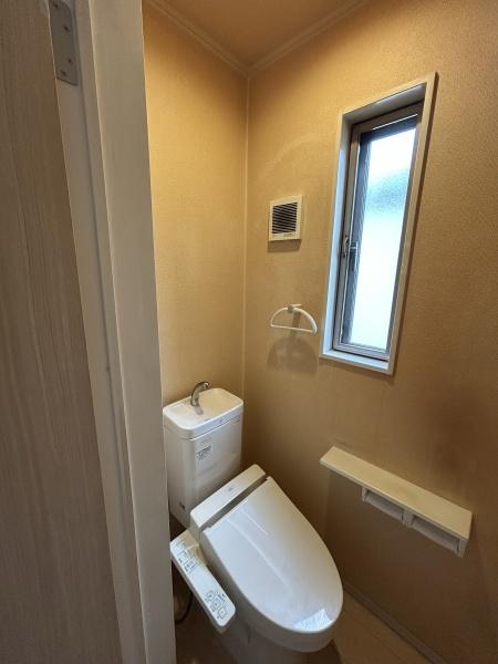 愛知郡愛荘町東円堂の中古一戸建て