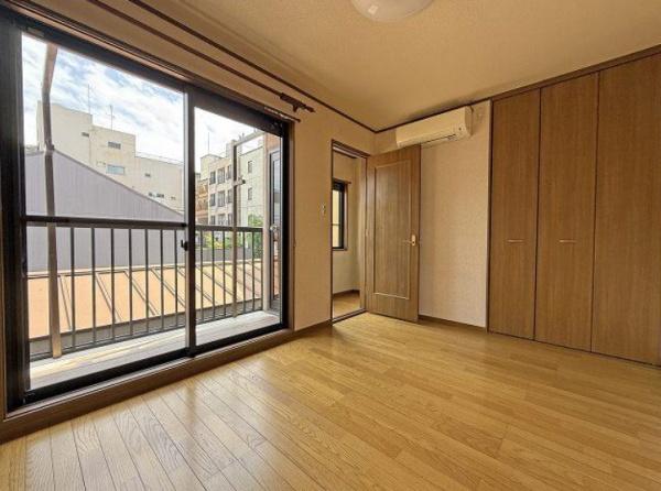 油小路通花屋町下る仏具屋町